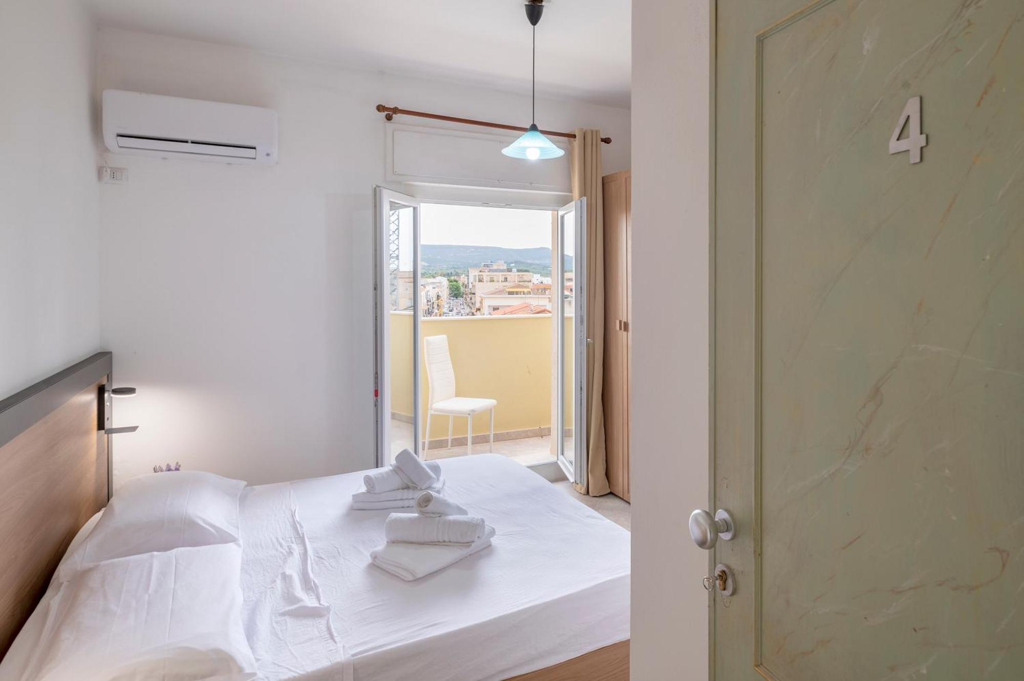 Oasis Guest House Alghero Esterno foto