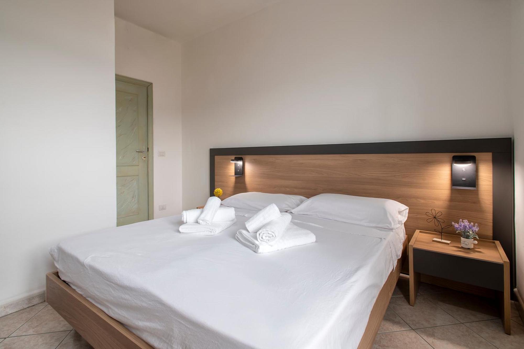 Oasis Guest House Alghero Esterno foto