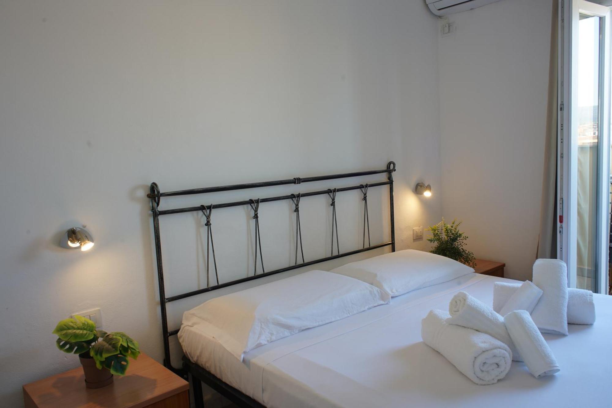 Oasis Guest House Alghero Esterno foto