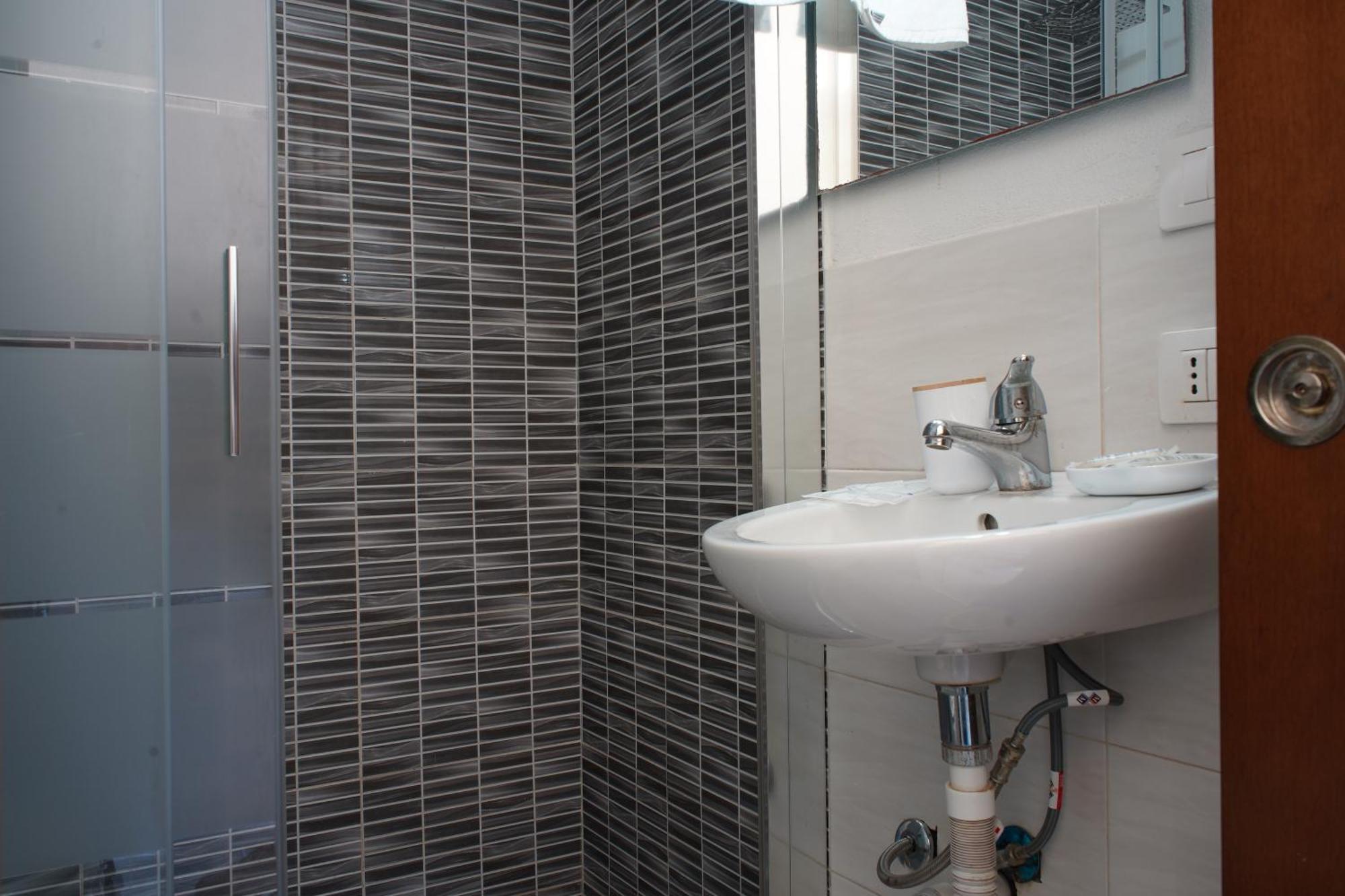 Oasis Guest House Alghero Esterno foto