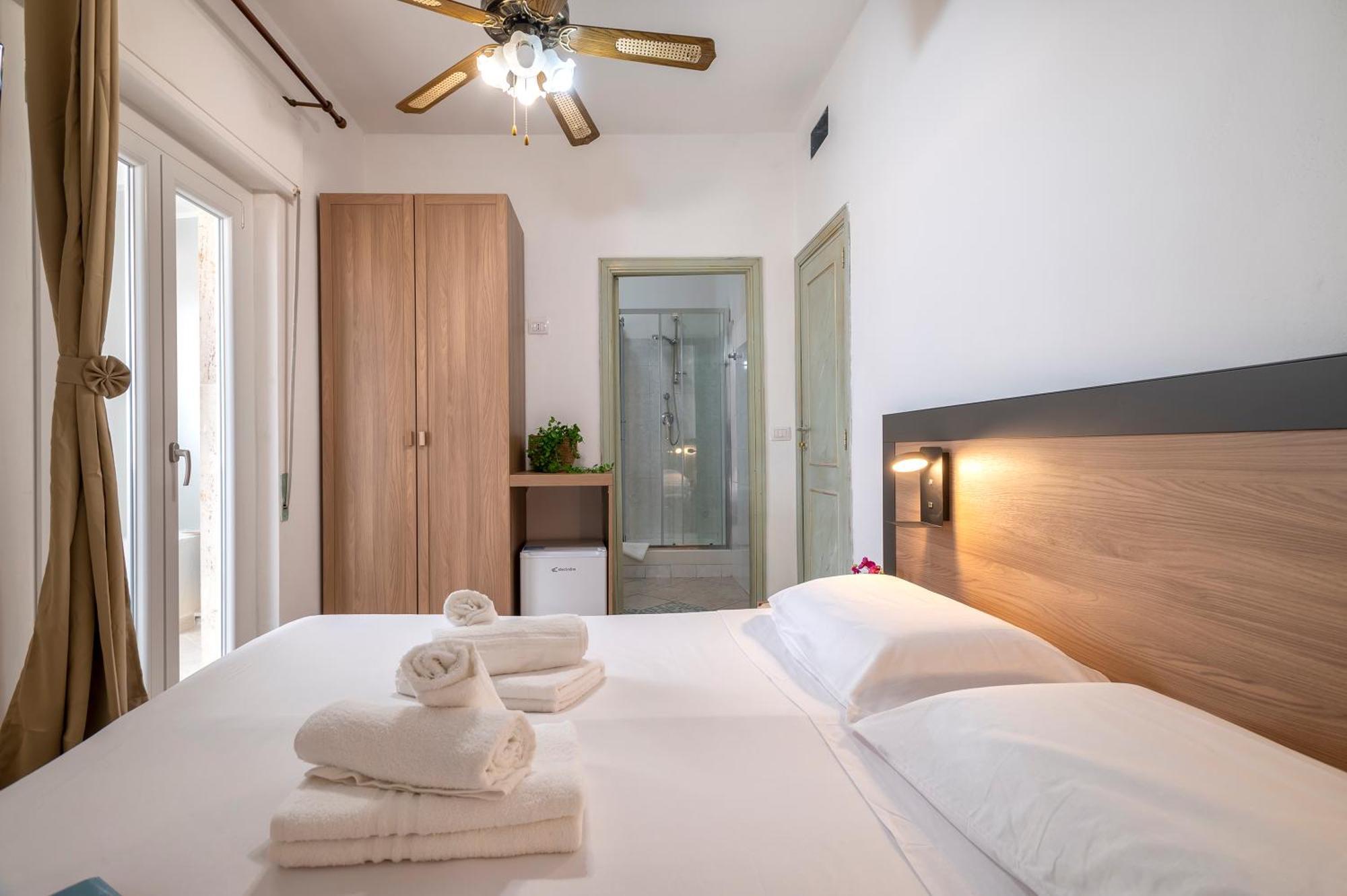 Oasis Guest House Alghero Esterno foto